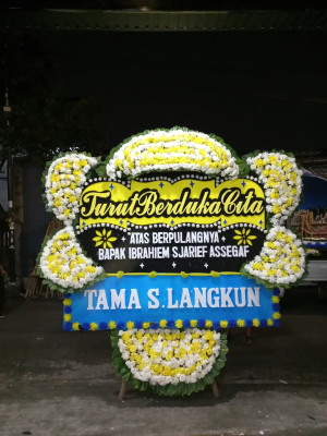 Papan Bunga Duka di Mebarok